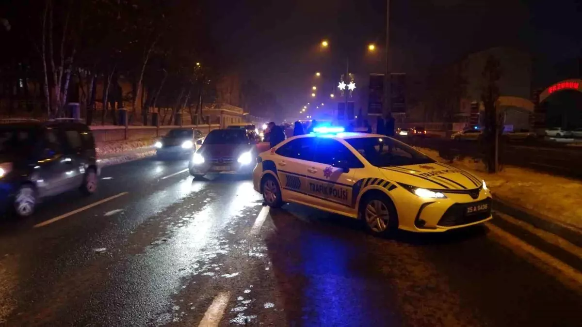 Erzurum’da Zincirleme Trafik Kazası: 3 Yaralı