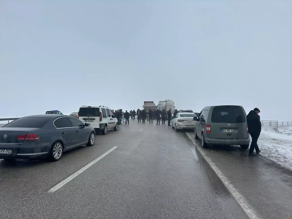 Erzurum’da Zincirleme Trafik Kazası